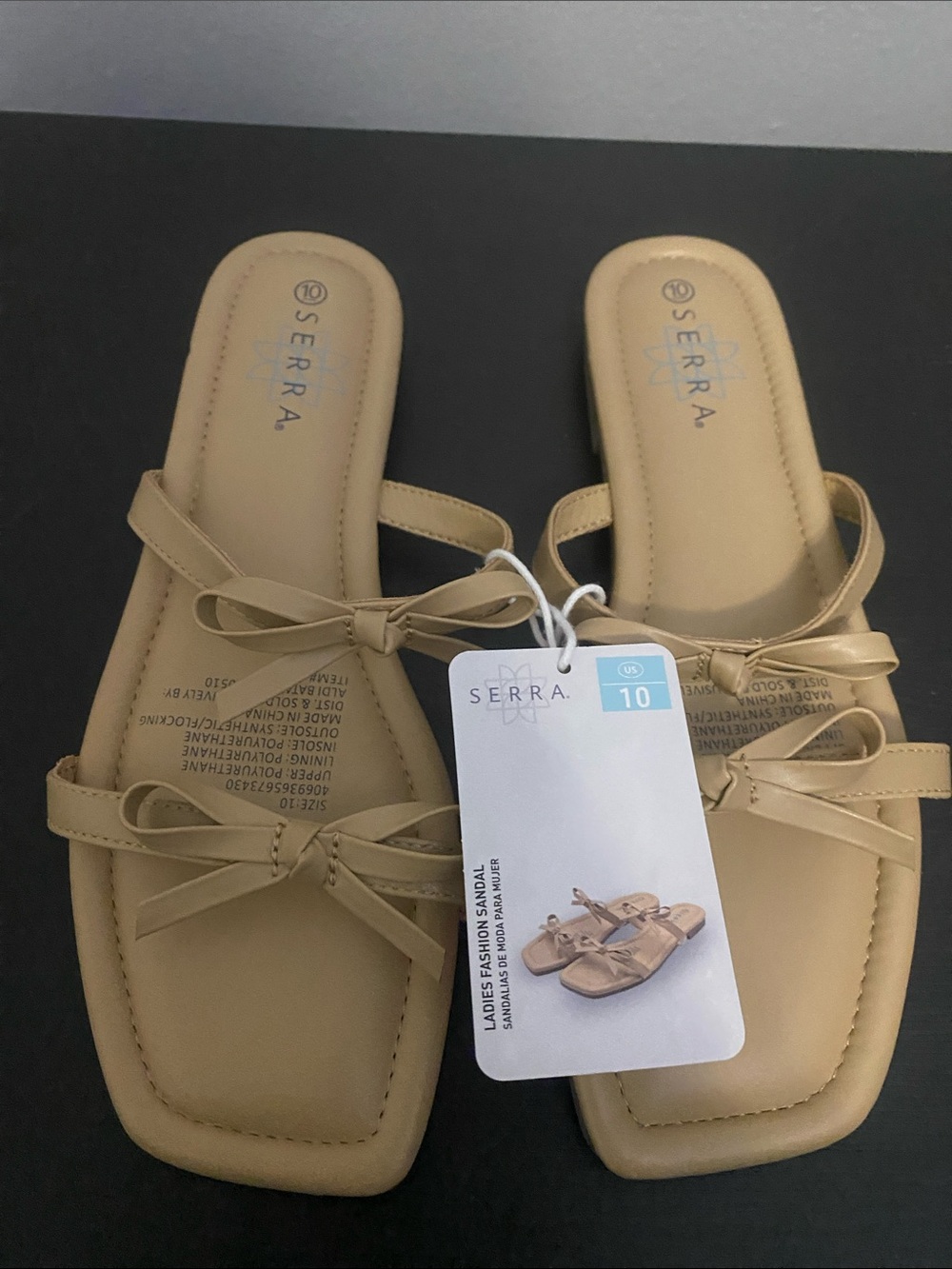 Sandals - Picture 2 of 10